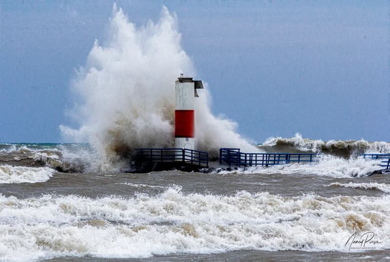Pounding Surf